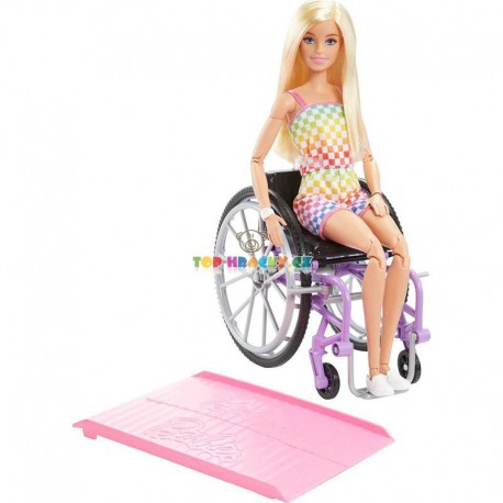 Barbie modelka 194 na invalidním vozíku v kostkovaném overalu